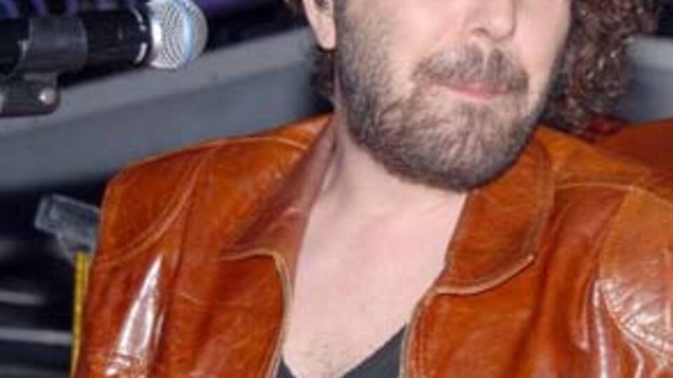 Halil Sezai bu kez güldürdü!