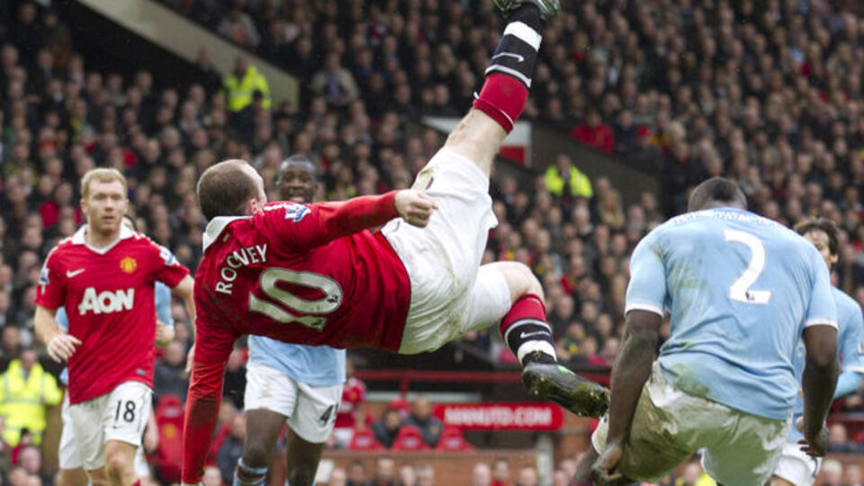 Ada'da yılın golü Rooney'den!