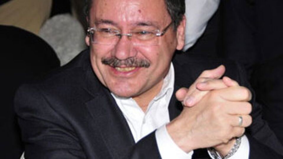 Borcu gelirinden kesilecek!