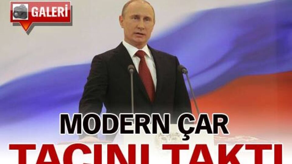 Modern Çar tacını taktı