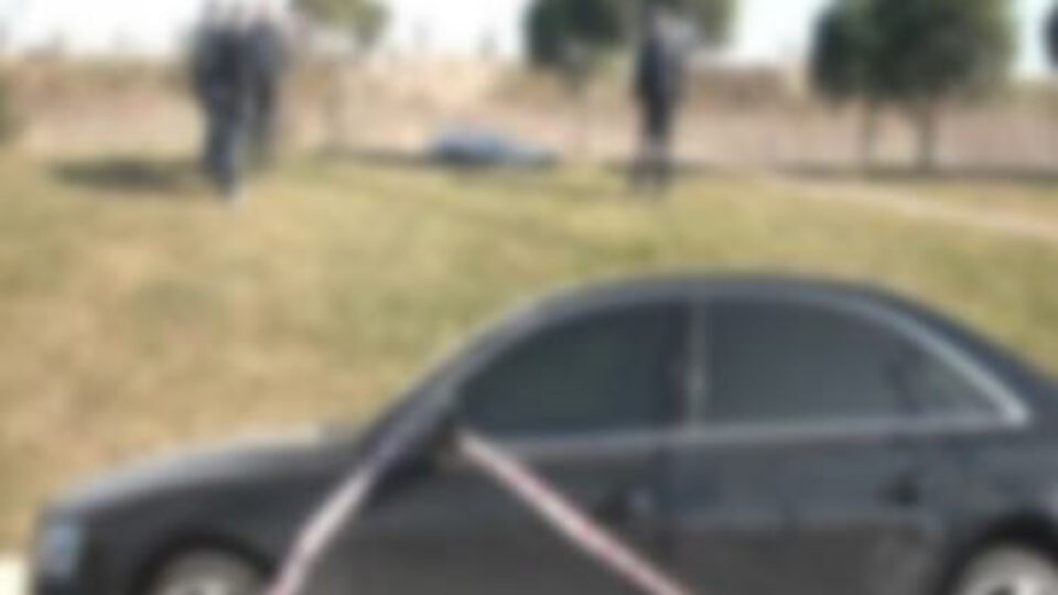 Albay aracında ölü bulundu!