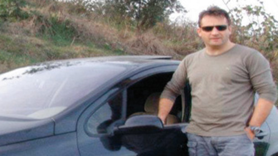 Polisin otomobil 'fantezisi' karakolda bitti!