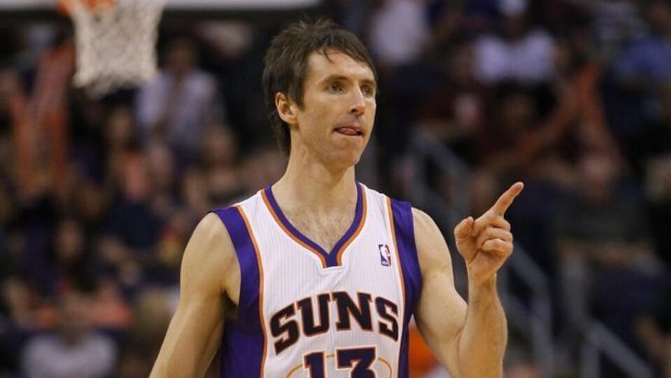 Steve Nash menajer oldu!