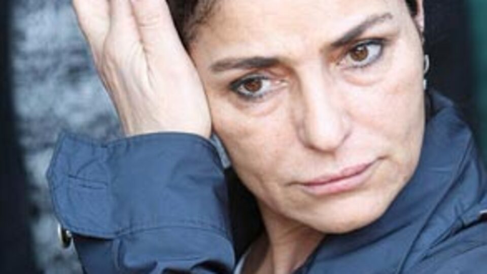 Derya Tuna'dan şaşırtan karar!