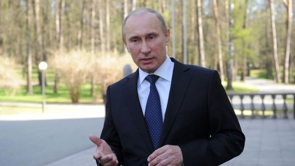 Putin G 8 zirvesine katılmıyor