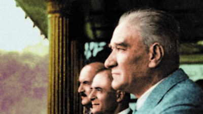 Atatürk'e doğum günü pastası