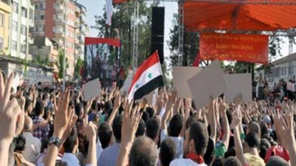 Şarkılarını Suriye halkı için söylediler
