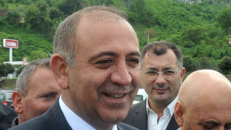 "Parti içi kavganın içinde olmam"