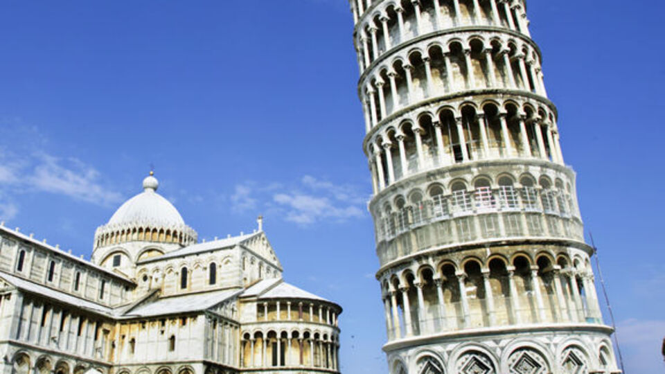 Pisa Kulesi'nde intihar