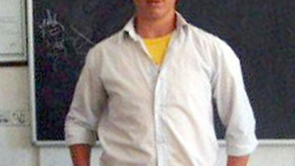 Lise öğrencisi hortumla kendini astı!