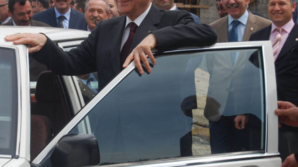 Bahçeli: 43 yıllık parti, araba kadar ilgi görmedi