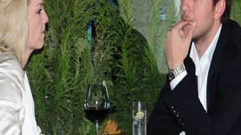 Uzan'ı unutturan aşk!