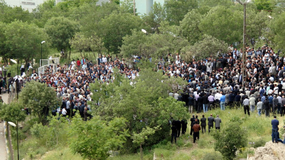 AK Parti'li Kılınç susturuculu tabancayla öldürülmüş