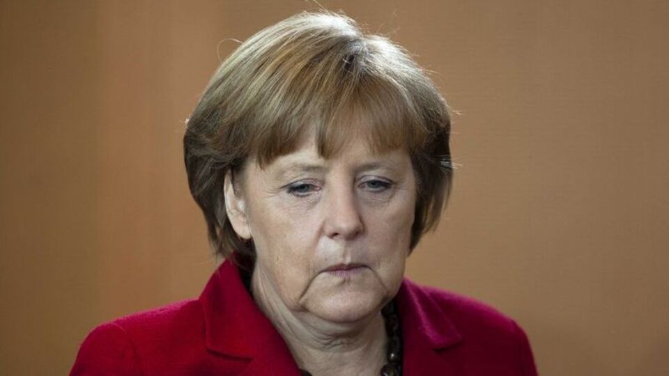 Merkel'den 'komşu'ya destek görüşmesi
