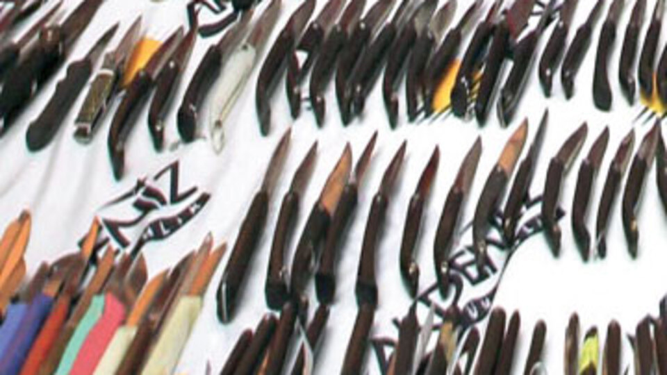 İnsanlar neden kesici alet taşıyor?