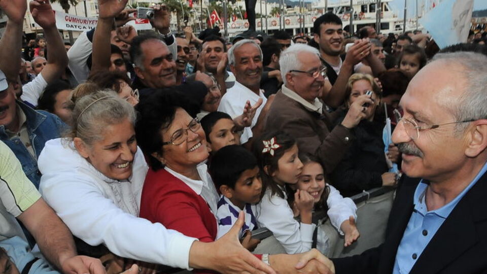 "Kafalarına çalacağız!"