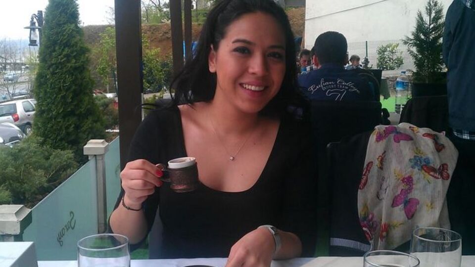 Rapor vermeyen kadın doktora dayak!