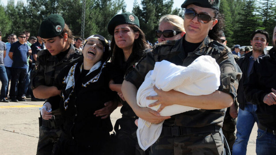 40 günlük bebek, özel harekatçıları ağlattı! GALERİ