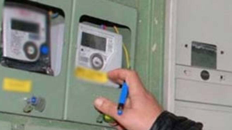 Belediye başkanı kaçak elektrikten tutuklandı