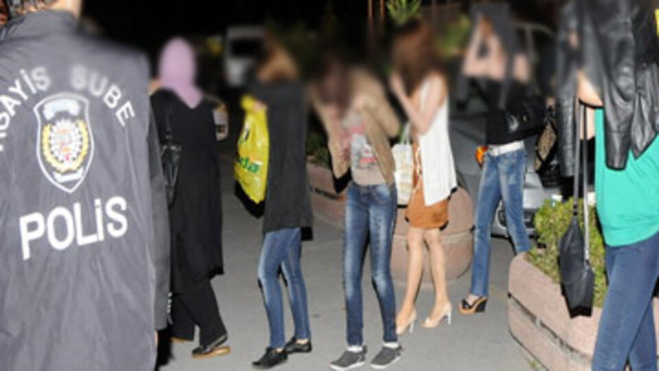 Trabzon'da fıkra gibi fuhuş operasyonu!