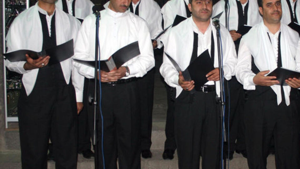 Diyanet'ten 3 dilli musiki korosu