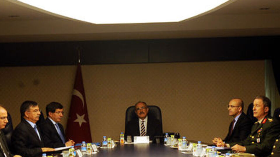 2,5 saatlik terörle mücadele toplantısı