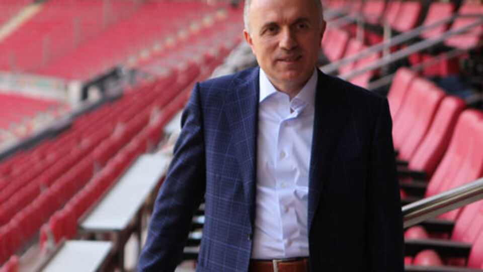 AK Parti kongresine hatıra biletle girilecek!