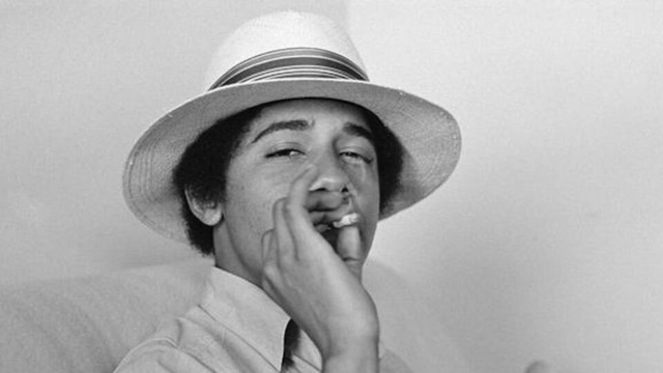 Obama esrarkeşmiş!