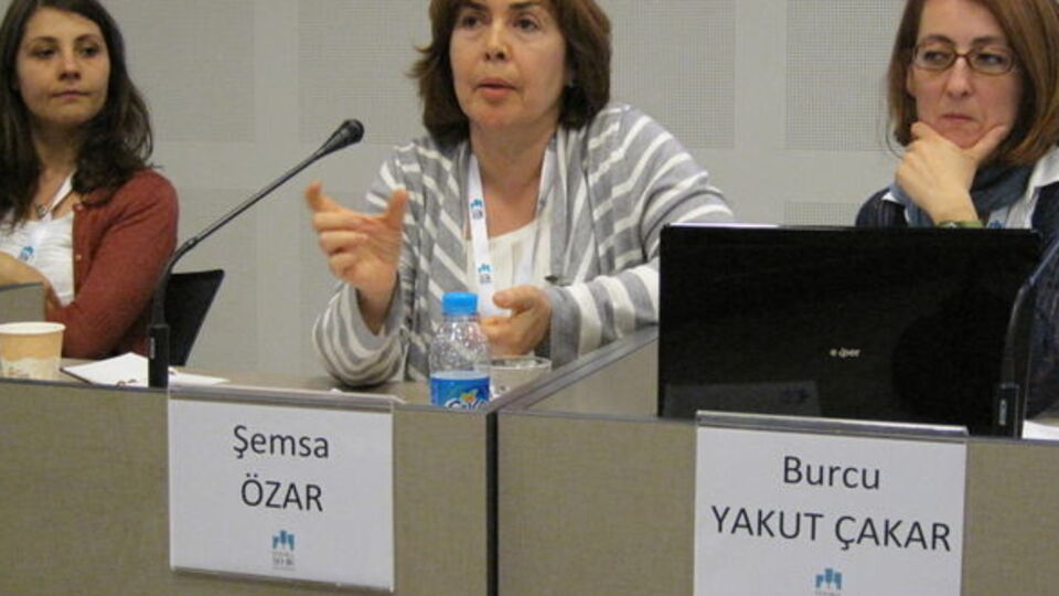 "Erkeksiz Kadınlar" kıskaç altında