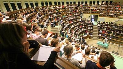 Üniversite öğrencisine askerlik şoku!