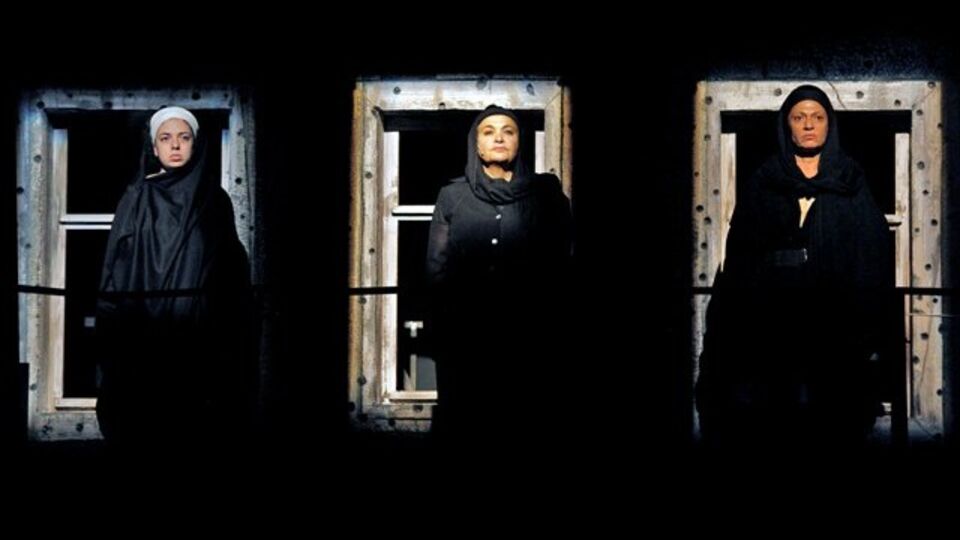Devlet Tiyatroları 'Yanık'la Moldova'da