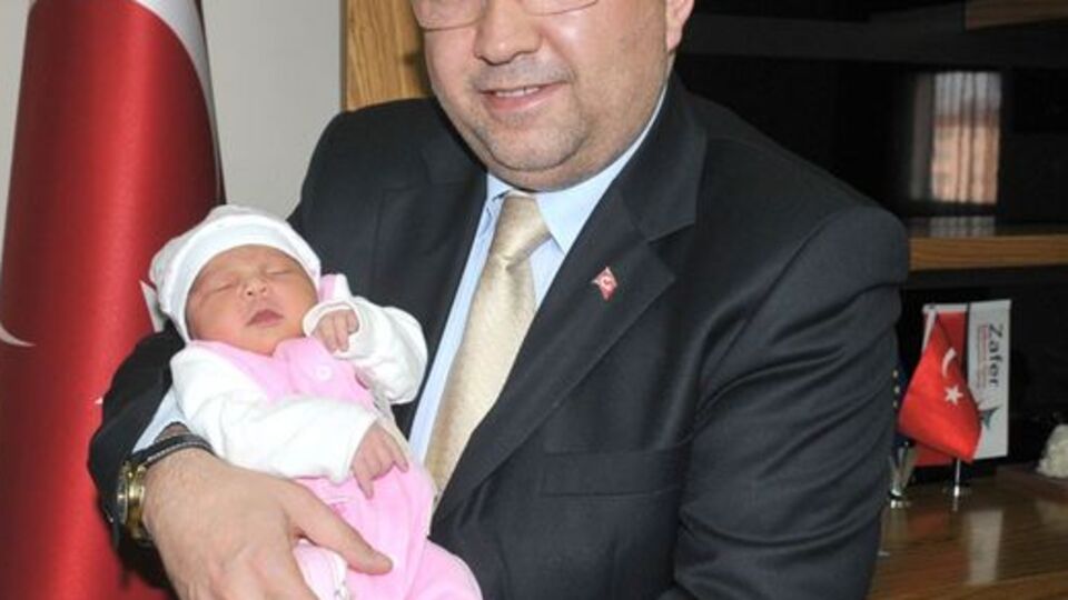 Doğar doğmaz hemşehri oluyorlar