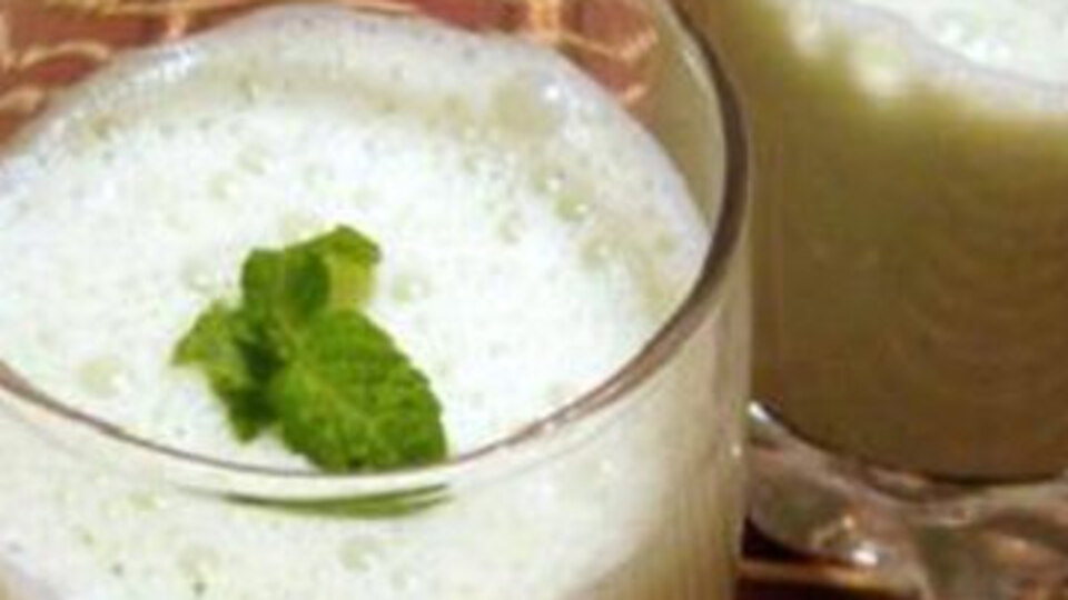 Süt içmeyene ayran!