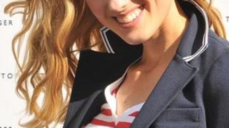 Caroline manken olacak!