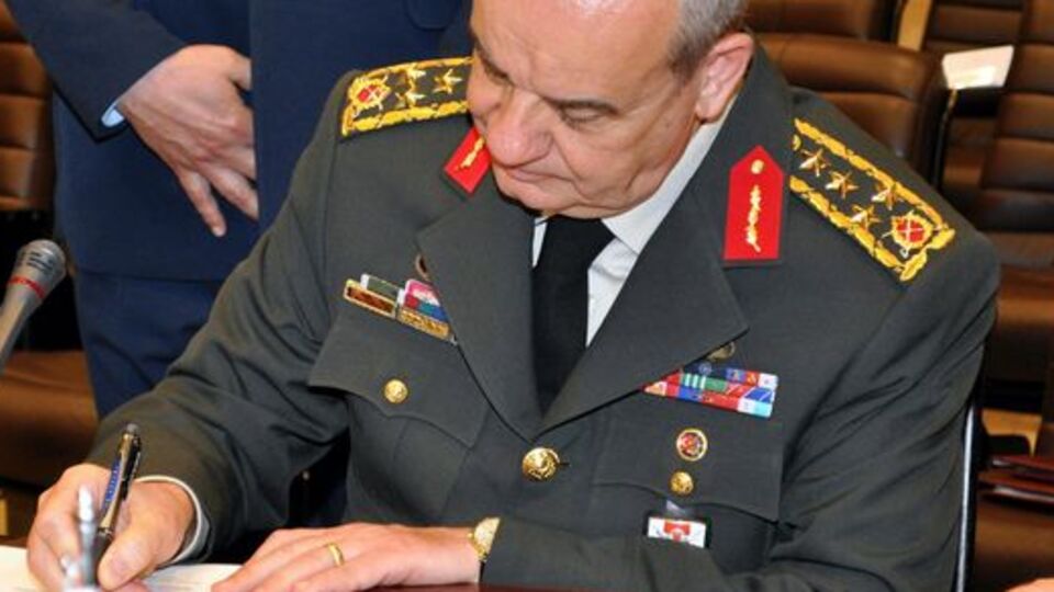 Başbuğ, Cumhurbaşkanı ve Başbakan'ın dinlenmesini istedi