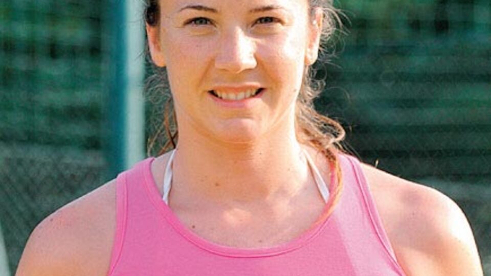 İtalyan voleybolcu köprüden ölüme atladı