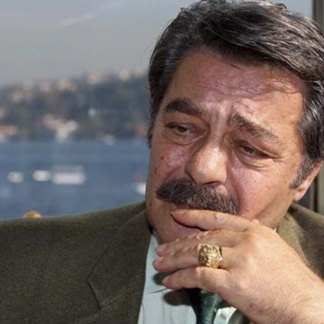 Kadir İnanır kaza geçirdi!