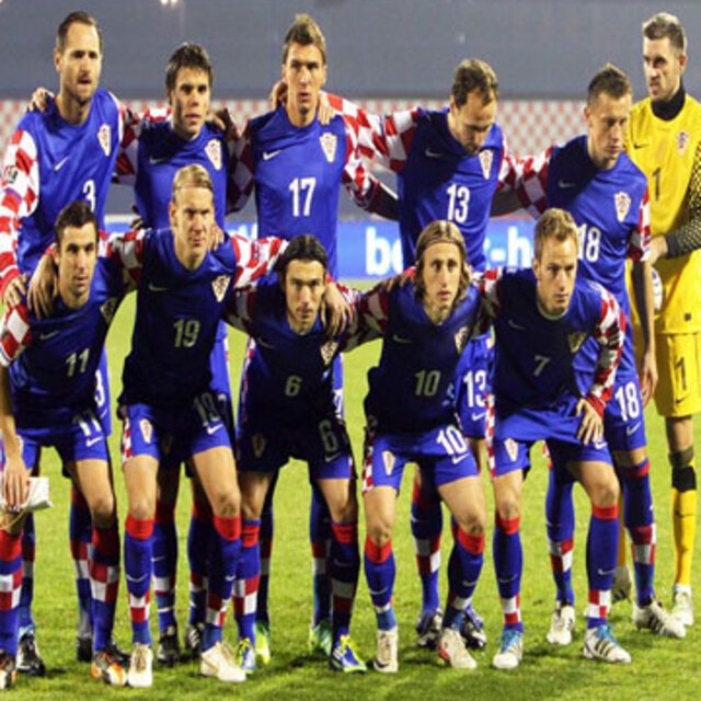 Olic, Modric ikilisine dikkat!