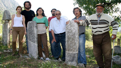 Tarihi mezarlık tesadüfen bulundu