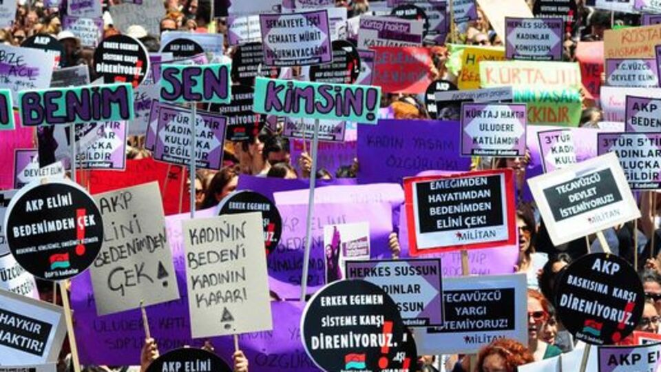 Kadınlardan 'kürtaj haktır' eylemi GALERİ