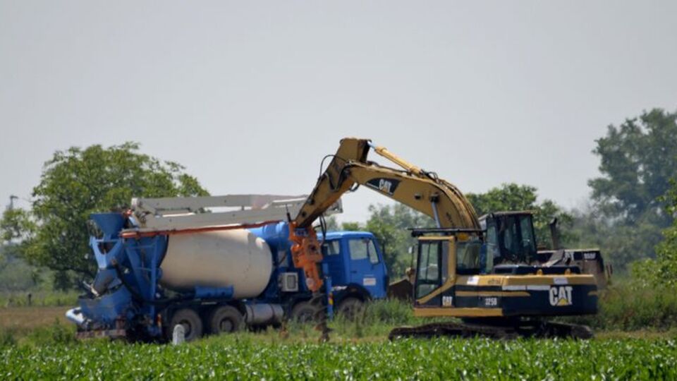 Yunanistan 'engel'e başladı