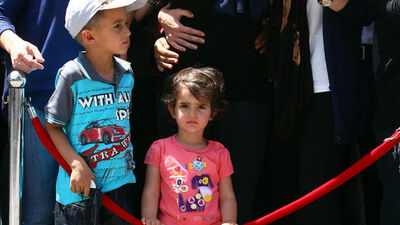 Şehit babasını oyuncak silahla uğurladı