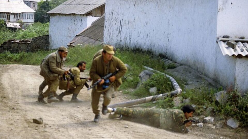 Ermeniler 5 Azeri askerini öldürdü