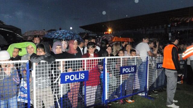 Çorumlular'a yağmur vız geldi