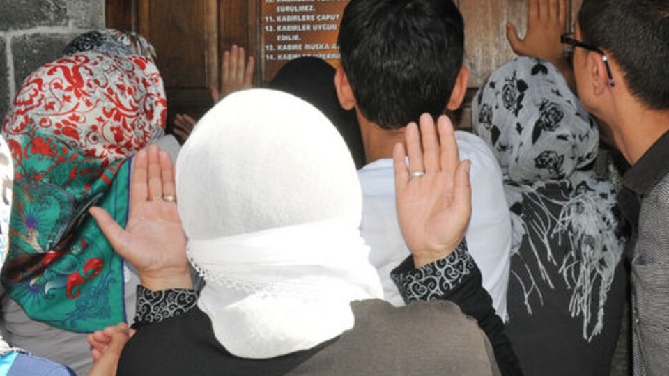 Sınav öncesi türbe ziyareti