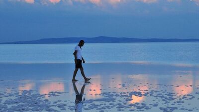 Bu da çıplak ayakla yürüme turizmi