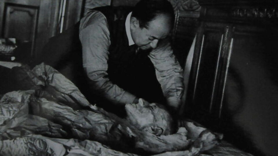 "Atatürk ölmedi, öldürüldü!"