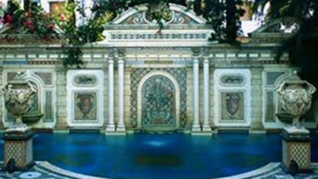 Versace'nin öldürüldüğü ev satılıyor GALERİ