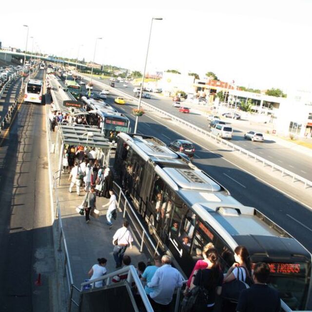 Metrobüs tacizcisine suçüstü