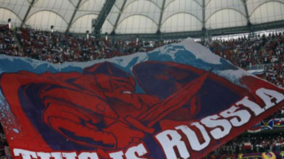 Bu pankart Polonya'yı çıldırttı!